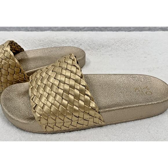 NEW YOKI Womens Slip on Summer Sandals Size 8 Gold Metallic Casual - Picture 3 of 5